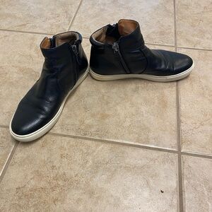 Gentle Souls by Kenneth Cole Carole Leather Sneaker Booties Black Women's 9M